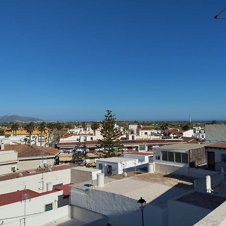 Acogedora Casa Familiar Con Patio Villa Salobreña Екстериор снимка